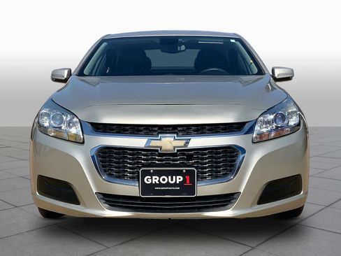 Used 2016 Chevrolet Malibu LT FWD image 3