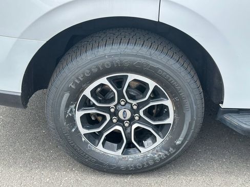Used 2023 Ford Expedition XLT AWD/4WD image 10
