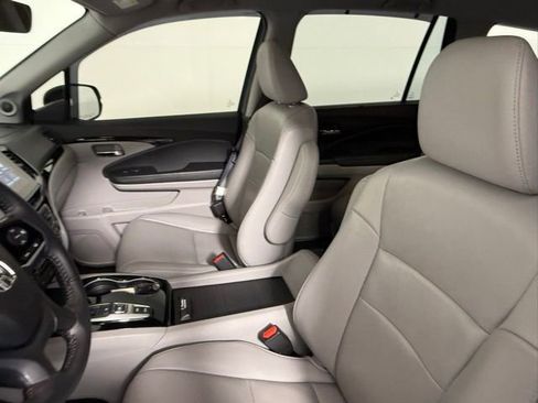 Used 2022 Honda Pilot Touring image 28