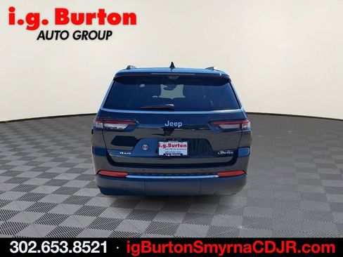 Used 2023 Jeep Grand Cherokee L Limited w/ Luxury Tech Group II image 5