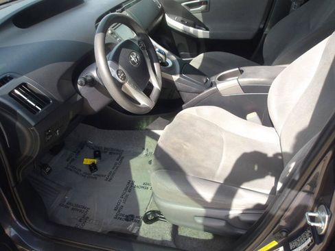 Used 2015 Toyota Prius Three FWD image 19