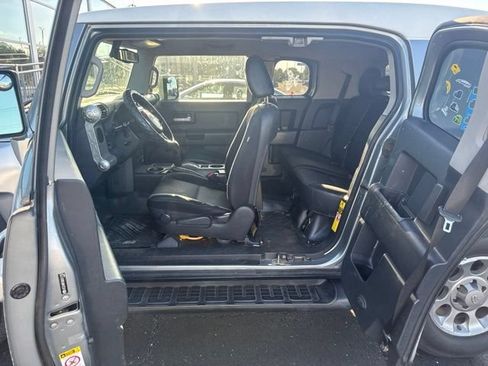 Used 2012 Toyota FJ Cruiser 2WD image 14