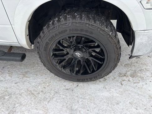 Used 2017 RAM 1500 Outdoorsman image 41