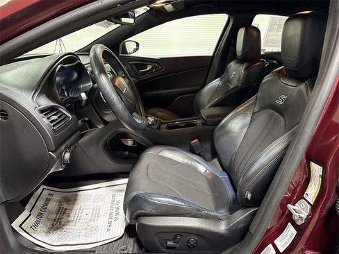 Used 2016 Chrysler 200 S image 19