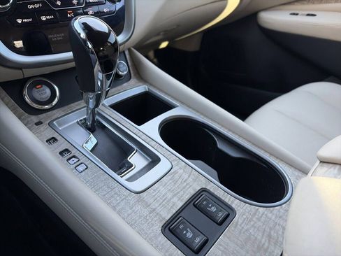 Certified 2024 Nissan Murano SV image 18