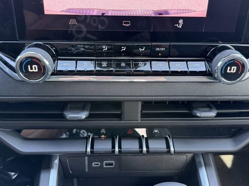 New 2026 Chevrolet Colorado Trail Boss AWD/4WD image 24