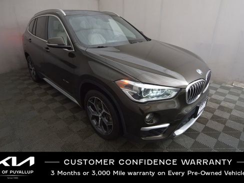 Used 2017 BMW X1 xDrive28i image 3