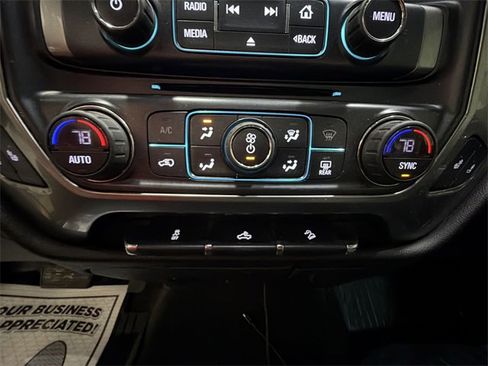 Used 2018 Chevrolet Silverado 1500 LT w/ All Star Edition image 19