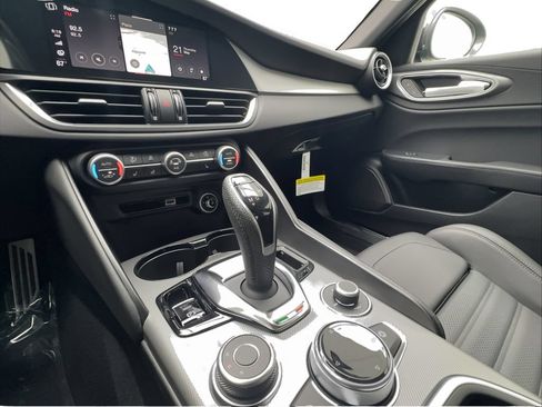 New 2026 Alfa Romeo Giulia w/ Driving Assist Package RWD image 40