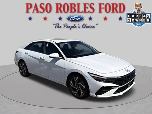 Used 2025 Hyundai Elantra SEL FWD image 1