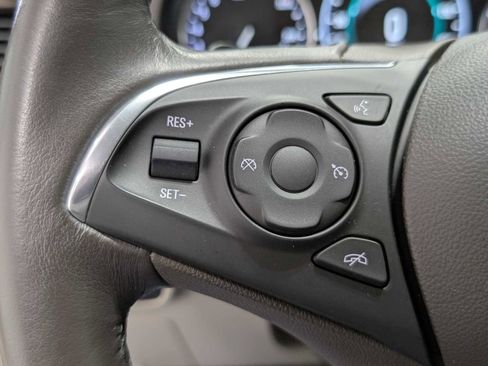 Used 2017 Buick LaCrosse Preferred image 32