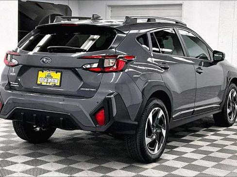 Used 2024 Subaru Crosstrek 2.5i Limited w/ Crosstrek Mirror Package AWD/4WD image 13