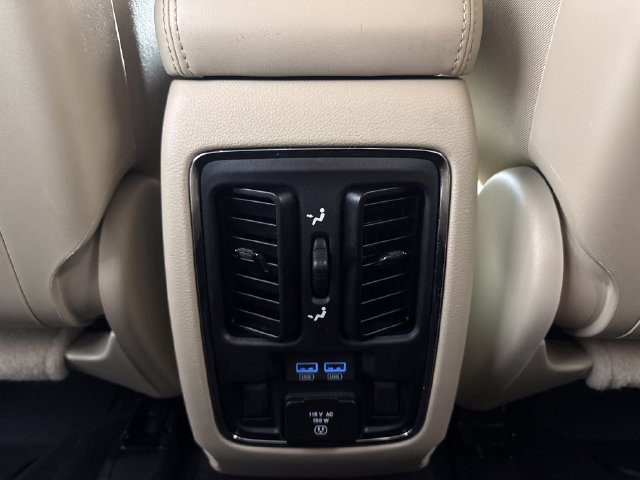Used 2021 Jeep Grand Cherokee Limited w/ Premium Lighting Group AWD/4WD image 25