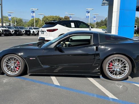 Used 2008 Chevrolet Corvette Z06 w/ Preferred Equipment Group RWD image 8