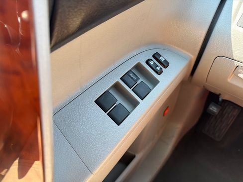 Used 2013 Toyota Highlander Limited FWD image 11