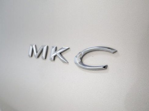 Used 2017 Lincoln MKC Reserve w/ Lincoln MKC Climate Package AWD/4WD image 24