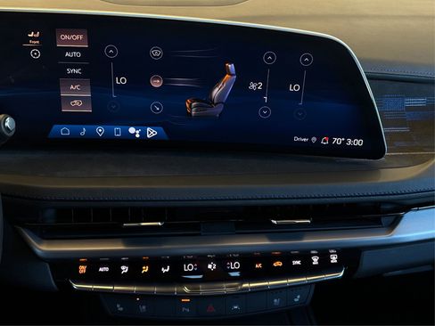 Certified 2024 Cadillac XT4 Sport image 26