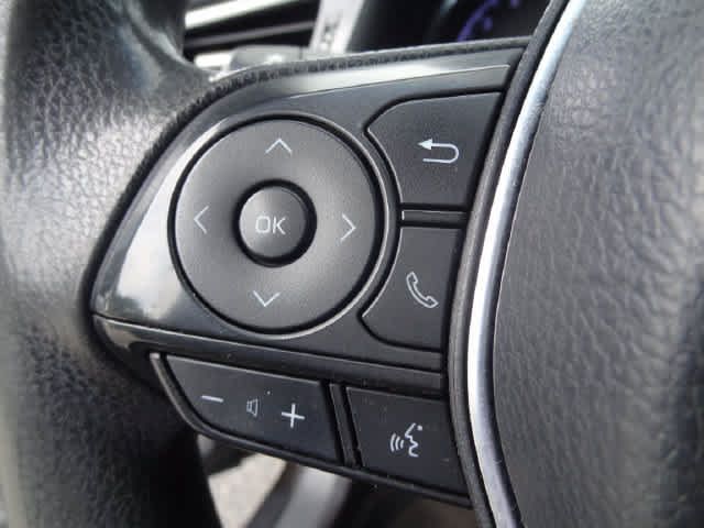 Used 2018 Toyota Camry LE FWD image 16
