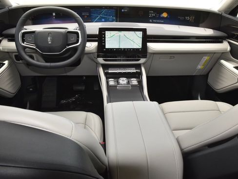 New 2026 Lincoln Nautilus Premier AWD/4WD image 16