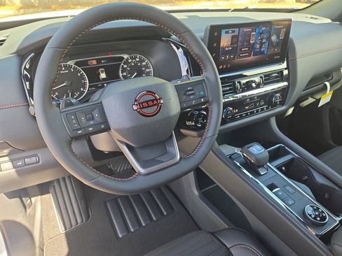 New 2026 Nissan Pathfinder Rock Creek image 20