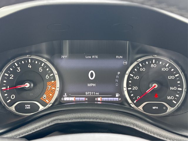 Used 2021 Jeep Renegade Latitude AWD/4WD image 17