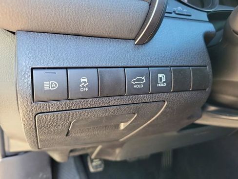 Used 2024 Toyota Camry SE image 29