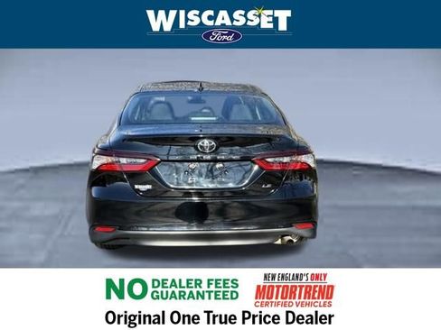 Used 2024 Toyota Camry LE image 25