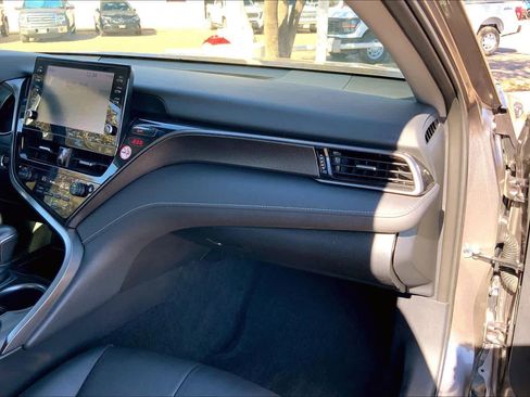 Used 2024 Toyota Camry XSE image 18