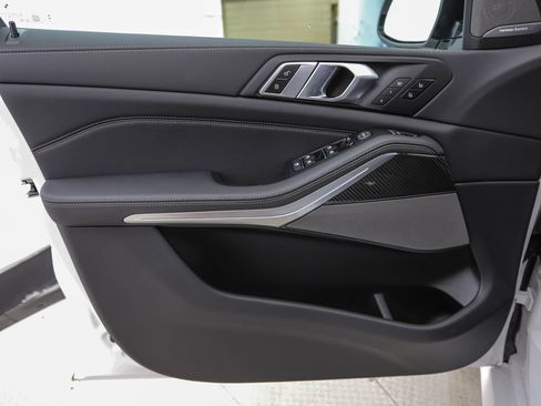 New 2026 BMW X5 M60i AWD/4WD image 9