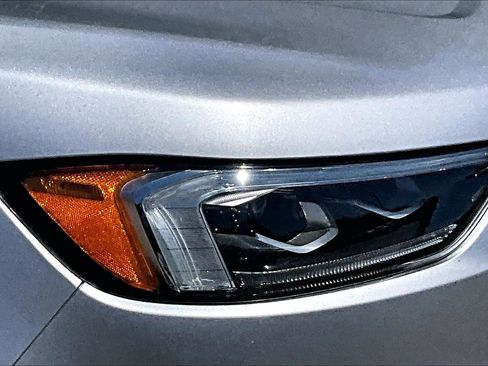 Used 2019 Ford Edge Titanium w/ Equipment Group 301A FWD image 29