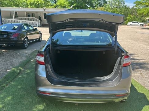 Used 2013 Ford Fusion SE image 12