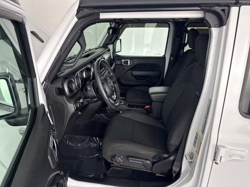Used 2021 Jeep Gladiator Sport image 22
