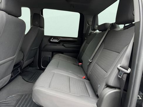 Used 2024 Chevrolet Silverado 2500 LT image 17