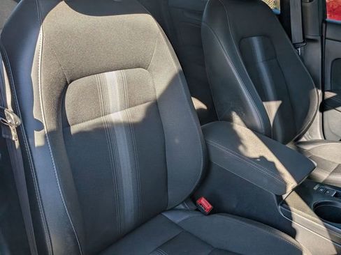 Used 2025 Honda Civic Sport image 37