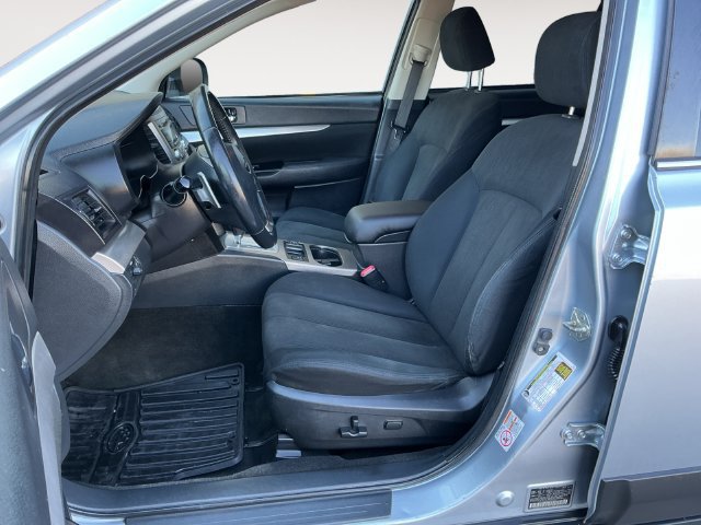 Used 2013 Subaru Outback 2.5i Premium AWD/4WD image 11