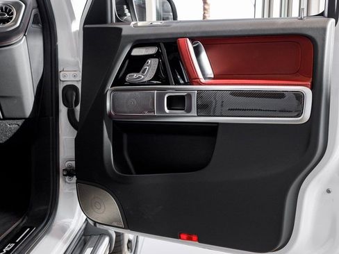 Used 2025 Mercedes-Benz G 63 AMG AMG G 63 image 42