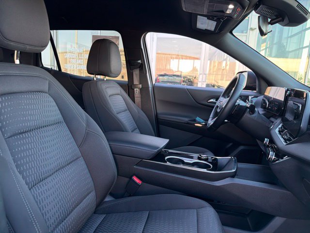 Used 2026 Chevrolet Equinox LT FWD image 25