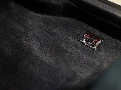 Used 2021 Nissan GT-R Premium AWD/4WD image 41