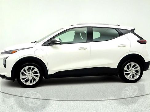 Used 2022 Chevrolet Bolt EUV LT FWD image 8