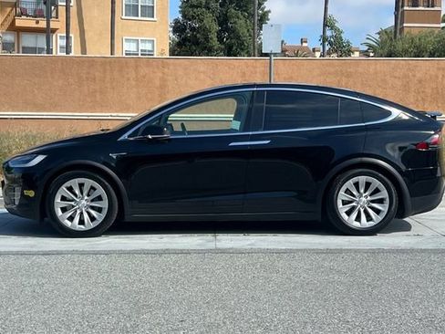 Used 2017 Tesla Model X 75D AWD/4WD image 7