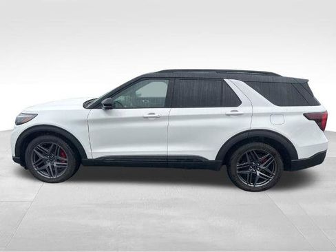 Certified 2025 Ford Explorer ST w/ Sun And Sound Package AWD/4WD image 4