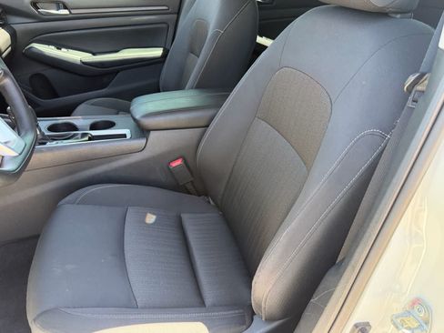 Certified 2025 Nissan Altima 2.5 SV FWD image 21