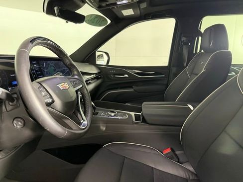 Used 2024 Cadillac Escalade Sport image 35