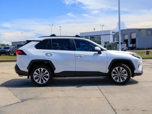 Used 2025 Toyota RAV4 Limited FWD image 24