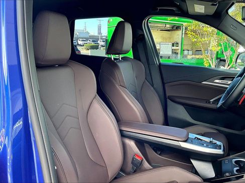 Used 2024 BMW X1 M35i w/ M Sport Professional Package image 7