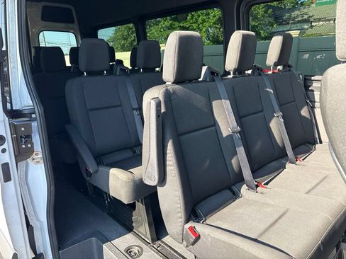 Used 2025 Mercedes-Benz Sprinter 2500 image 6