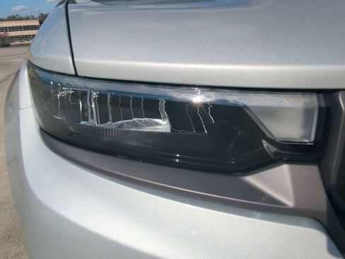 New 2026 Jeep Grand Cherokee Altitude image 10