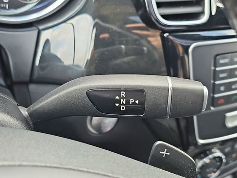 Used 2018 Mercedes-Benz GLE 350 4MATIC image 16