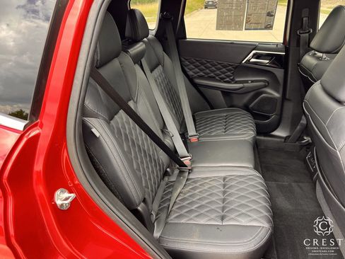 Used 2023 Mitsubishi Outlander SEL FWD image 29