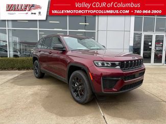New 2026 Jeep Grand Cherokee Altitude AWD/4WD video 1